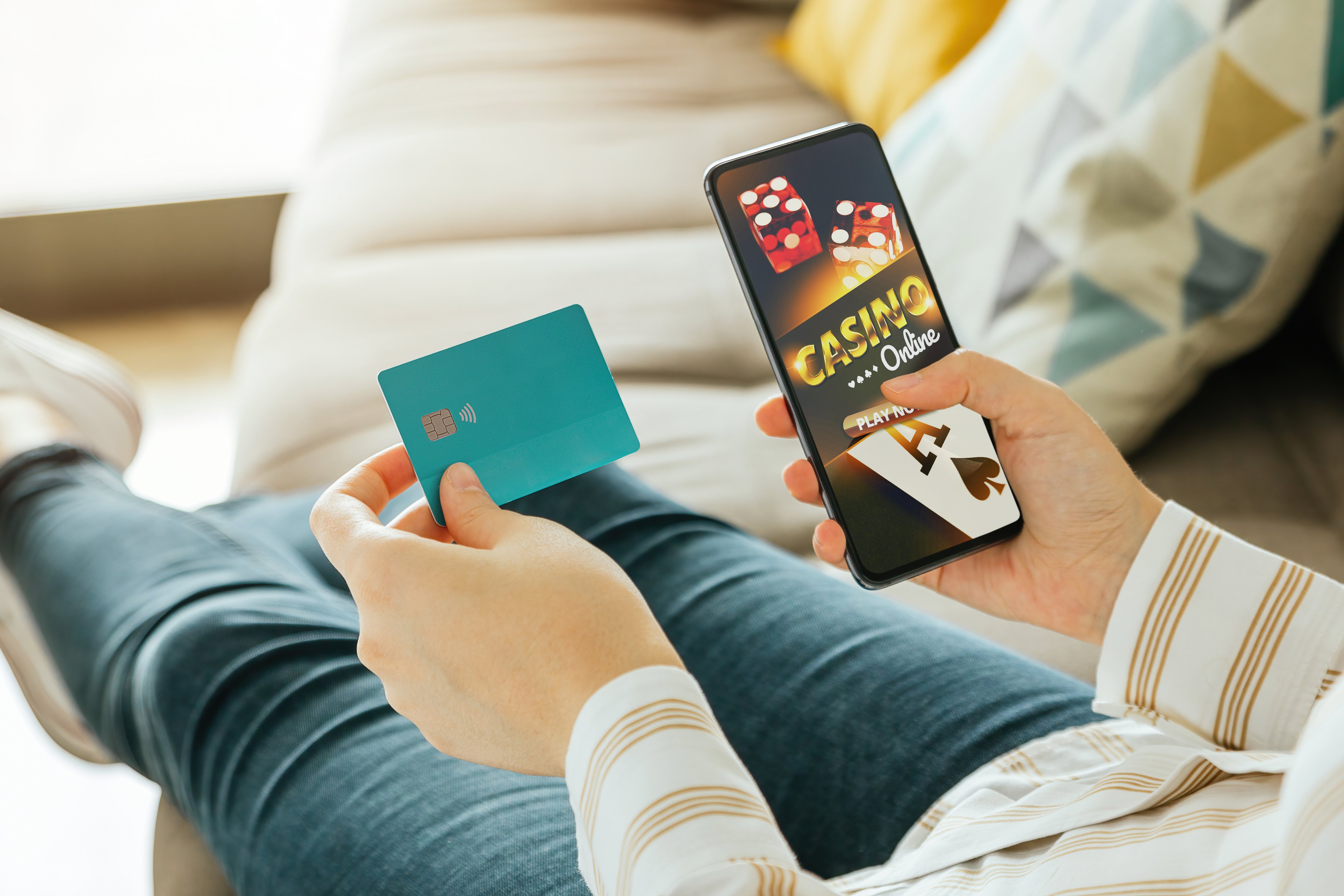 The Rise of Cashless Solutions in the Casino Industry: A Digital Payment Revolution